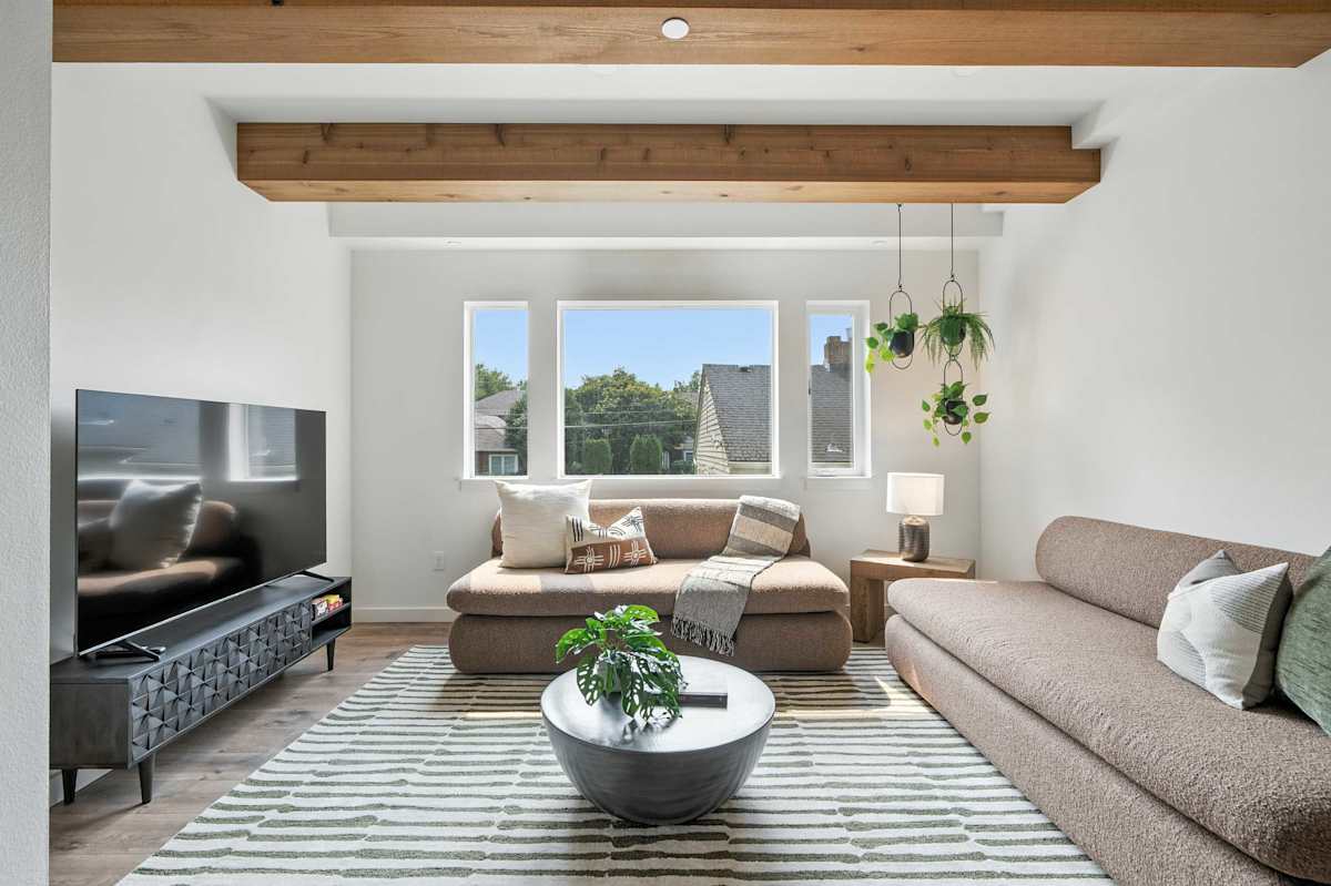 Book Traverse vacation rental — The Adelynn in Portland's Kerns neighborhood