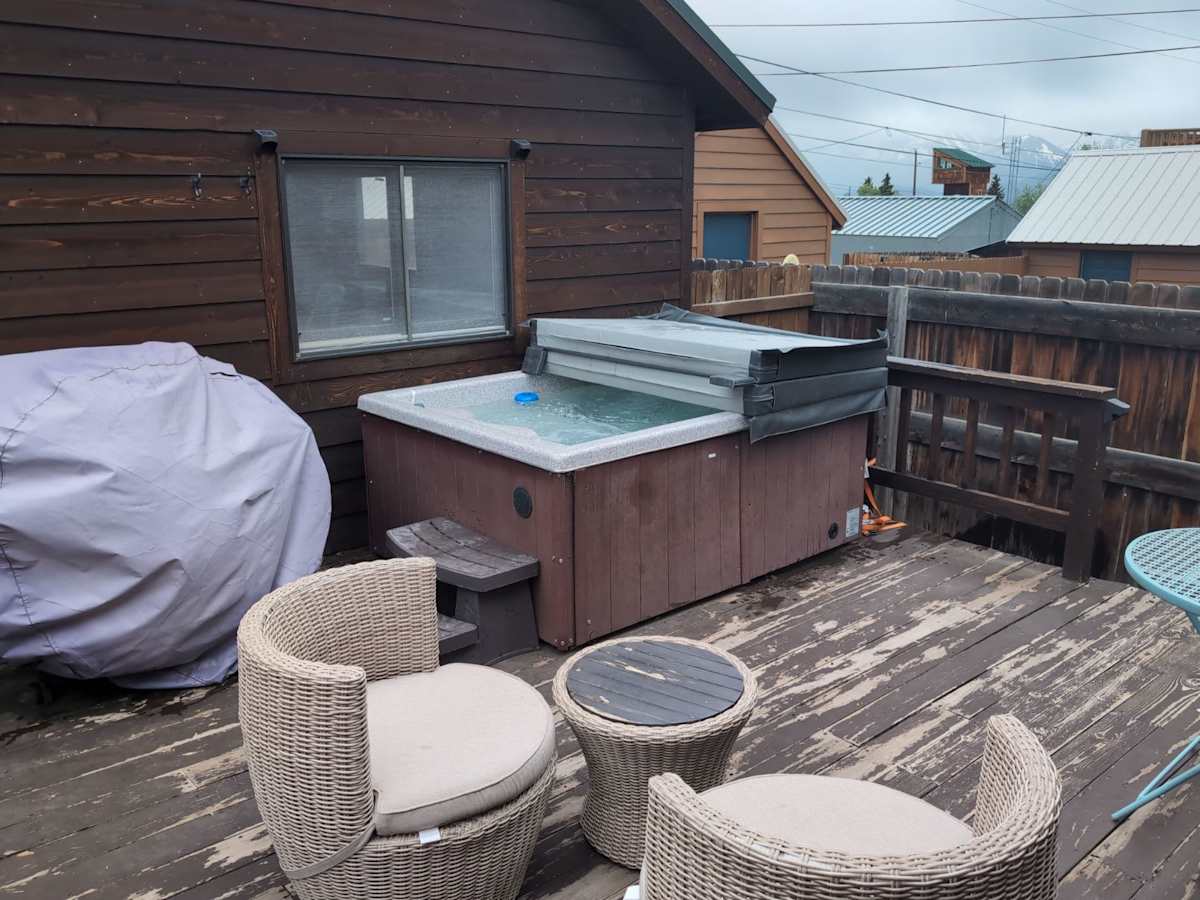 【2-Person Hot Tub】 On the back deck — soak under the Leadville stars at 10,152 ft.