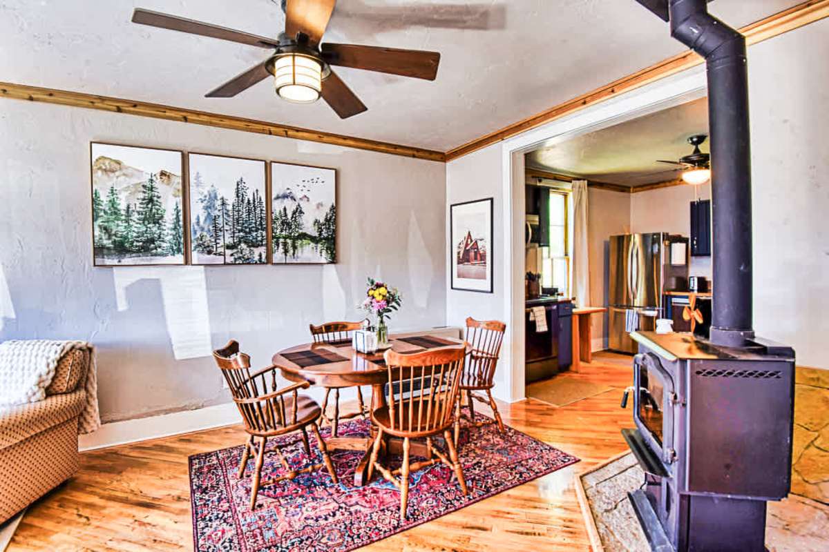 【Living Room】Drop your bags and open the french press — downtown's a 5-min walk away