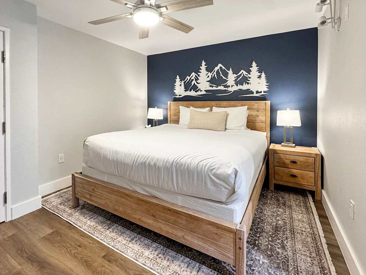 Crested Butte Ski Suite, Pool & Hot Tub in Colorado - main photo