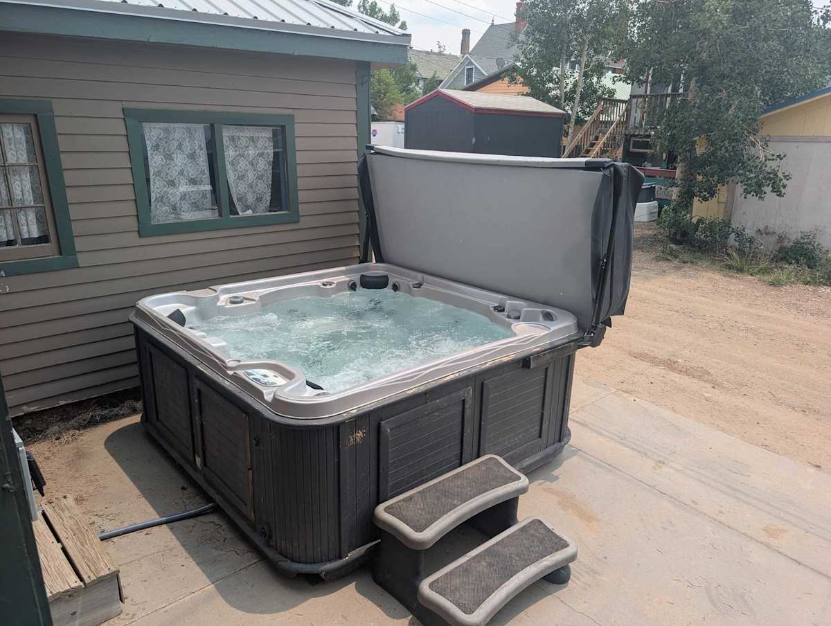 Hot tub