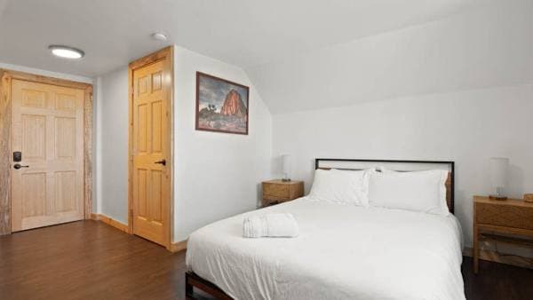 Queen Bed