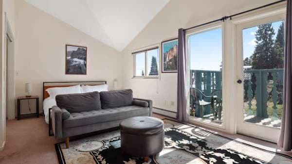 King Bedroom