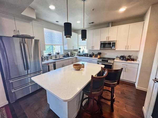 【Kitchen】 Dishwasher, oven, kettle, rice cooker — cook properly, not just reheat
