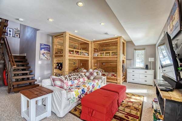Bunk Bedroom