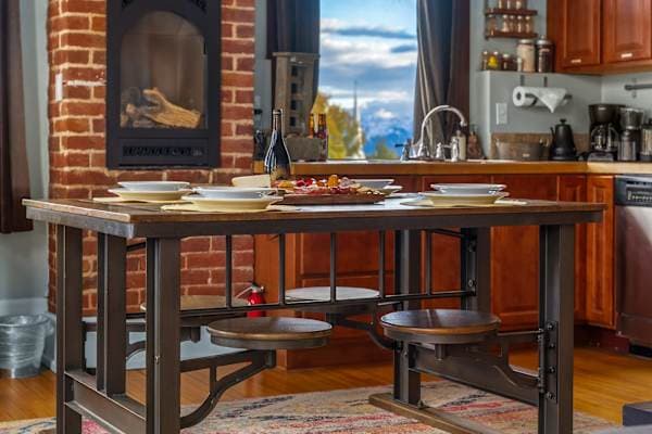 dining table