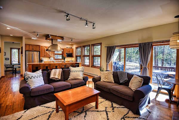 Living Room & Kitchen