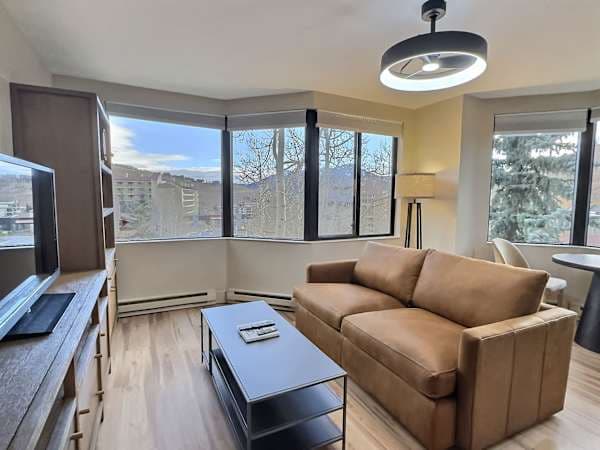 Fully Renovated Spacious suite to relax after adventure |Listed with @BookTraverse
