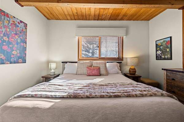 King Bedroom with new Mattress | Listed with @BookTraverse