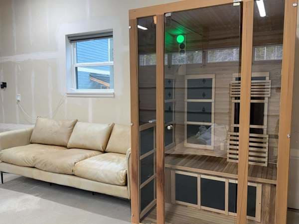 【Sauna】The reason you stop being sore on Day 3 — dry heat after the trail
