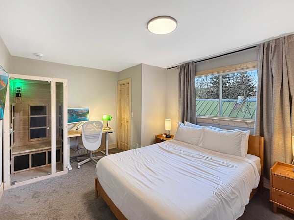 【Bedroom 1 + Sauna】Your new infrared sauna in the corner — recovery steps from the bed after a 14er