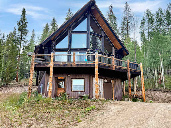 The Tennessee Pass A-frame Cabin — 9 Acres | Mt Elbert Views | Wood Stove | Sleeps 4 in Colorado - photo 2