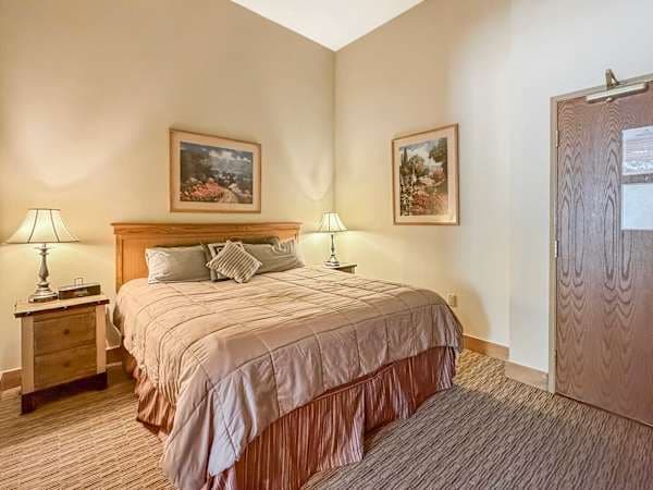 King Room with Vaulted ceilings | Listed with @BookTraverse