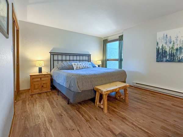 2nd King Room with Ensuite Bath
