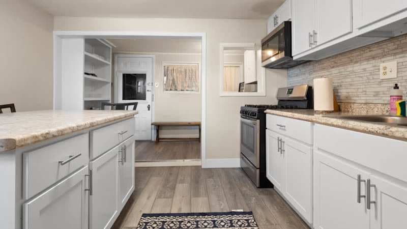 Affordable 2BR - Near Mainstreet - Harrison Ave