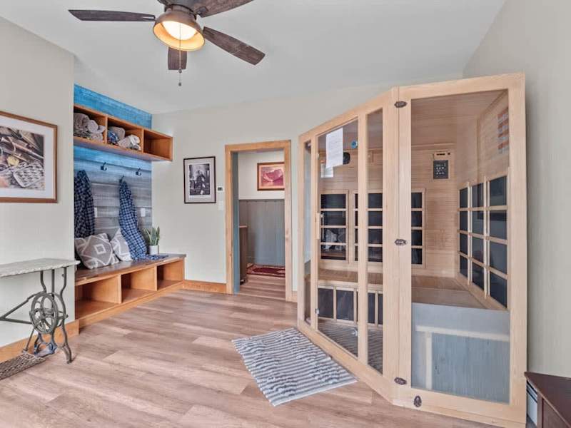 Suite near Ski Cooper - Hot Tub, Sauna, Pool Table