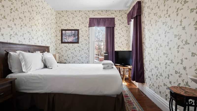 4BR - Pool Table - Sauna - Pet Friendly