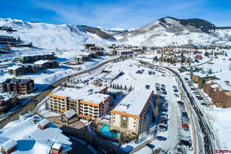 Grand Lodge Crested Butte Ski-In/Out Condo #207
