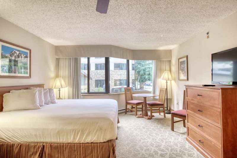 Grand Lodge Studio 120 — Walk to Lifts, Pool & Hot Tub