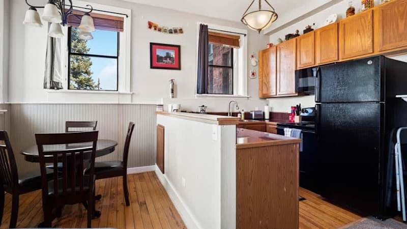 Papa's Place — Historic 1BR Loft in Downtown Leadville