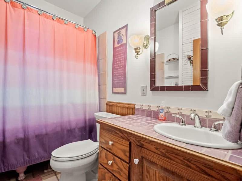 4BR w/ Jacuzzi, sleeps 10. Pets OK! Near Harrison
