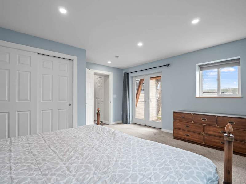 4BR Bungalow - Spacious Backyard & Pet Friendly