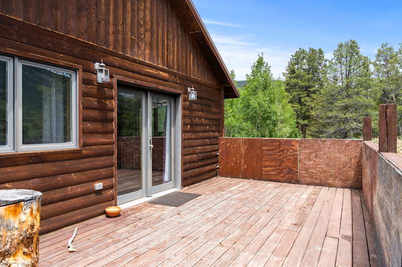 Hwy 91 Cabin — Rustic Log Cabin, Leadville