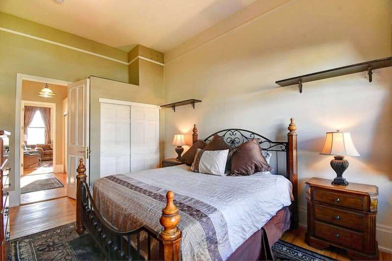 Stylish 3BR Loft: Near Town, Mineral Bel Trail