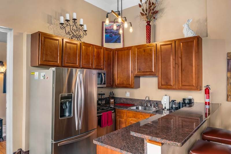 Historic Loft, Downtown Leadville, Balcony, Sauna