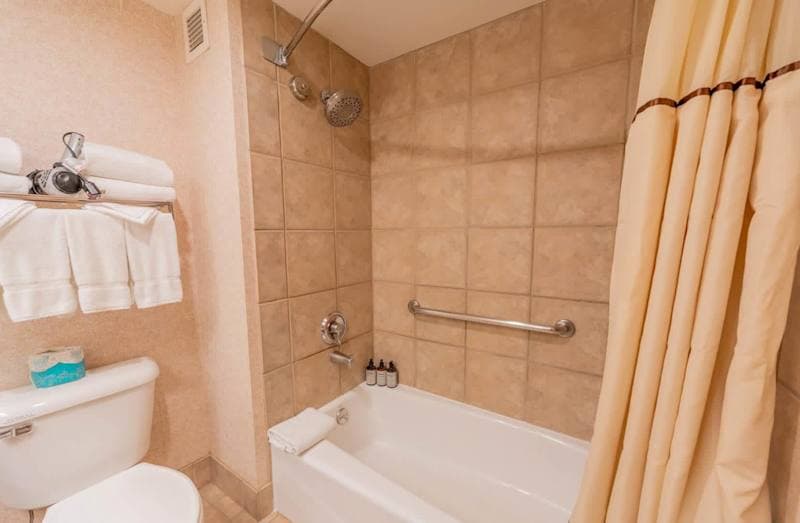 Grand Lodge Studio 153 — Walk to Ski Lifts, Pool, Hot Tub
