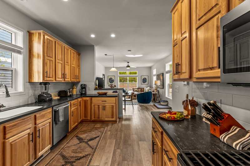 Westwoods Mountain Home — 4BR with Sauna + Shuffleboard