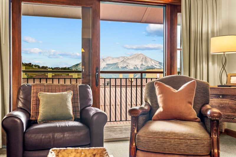 2 Bedroom, 3 Bath, Amazing view, Base Area Luxury