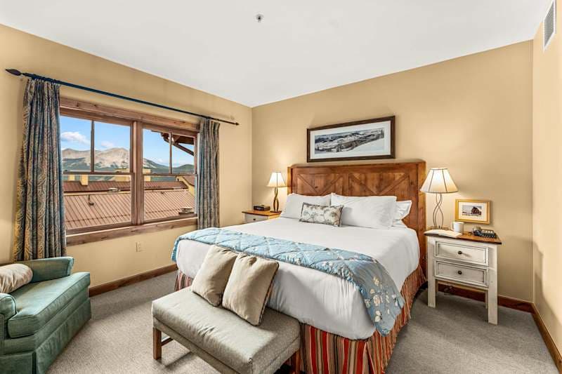 2 Bedroom, 3 Bath, Amazing view, Base Area Luxury