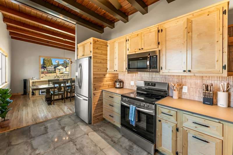 The Leadville Loft — 600Mbps WiFi | Mtn Views | Walk to Main St | Pets