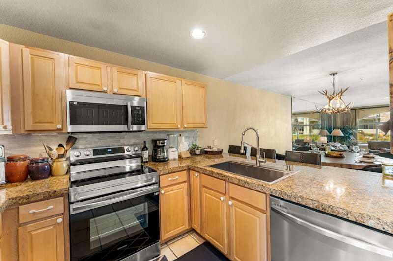 Lakefront Condo w/ EV Charger & Hot Tub Access