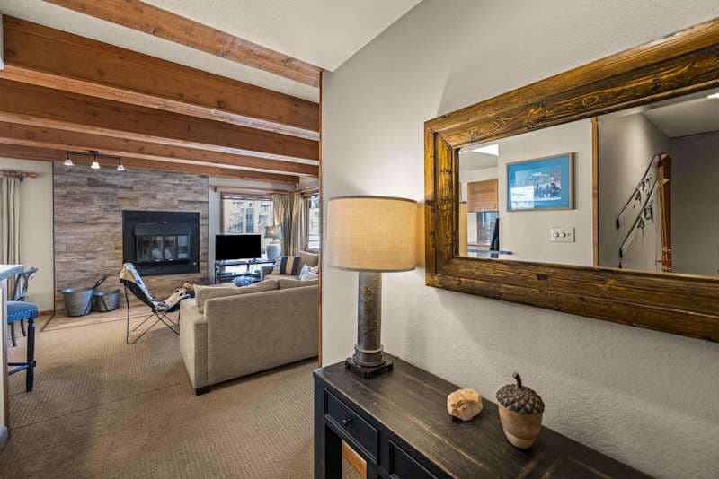The Plaza 232 — Walk-to-Lift 2BR Condo