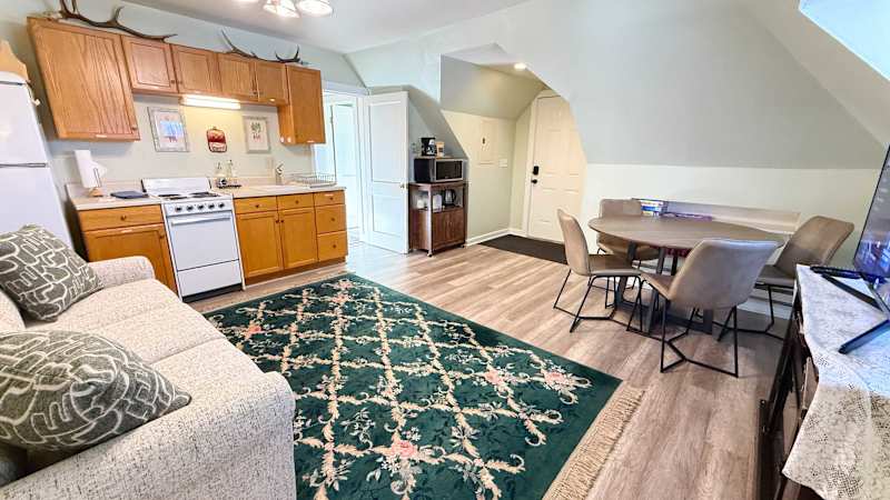 Historic Loft - Overlooking Leadville - Pets OK