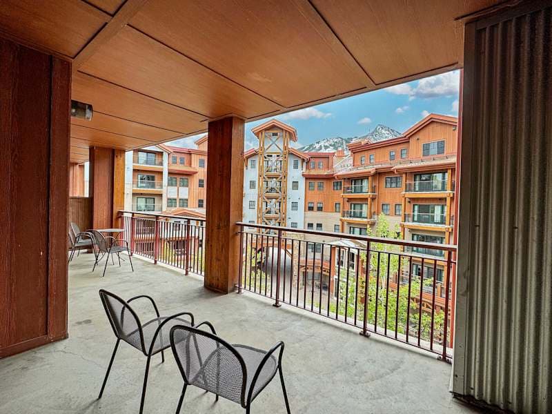 Lodge at Mountaineer Square, 2 bed, 3 bath Perfect location!