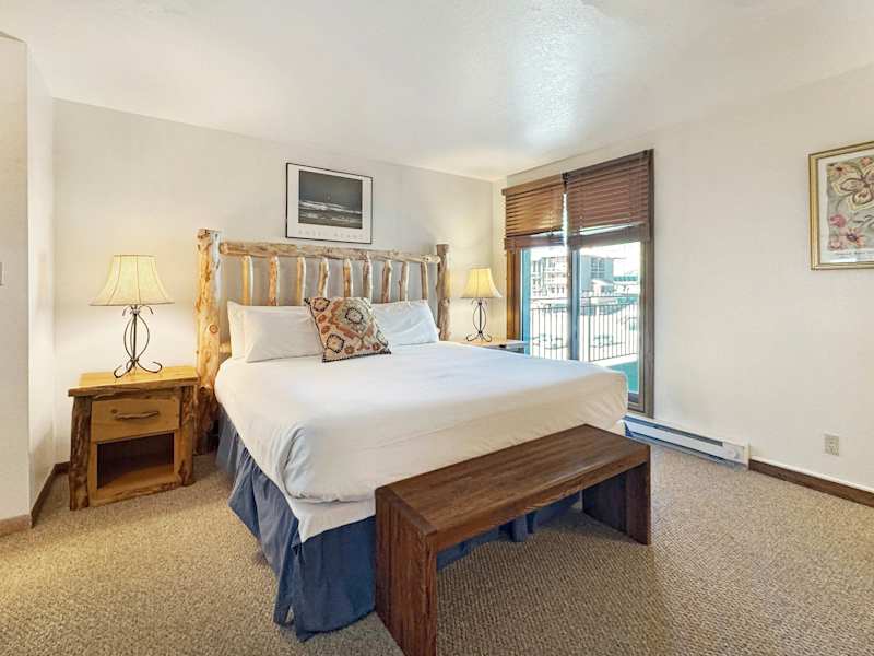 Plaza 641 at Woodcreek — 2BR Walk to Crested Butte Lifts